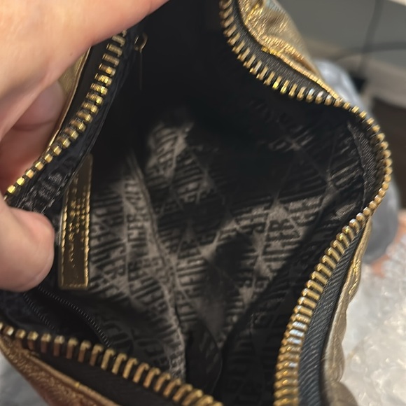 Kurt Geiger Kensington Gold, Quilted Leather Hobo with Oversized Chain Strap ✨ - Picture 5 of 13